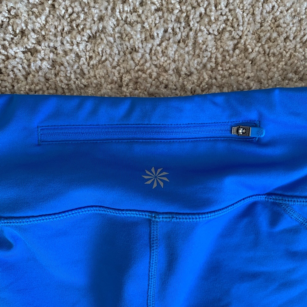 Athleta Capri workout pant M